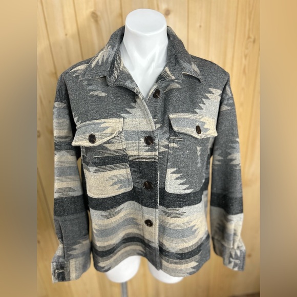 In Loom Aztec Shacket - Picture 1 of 3